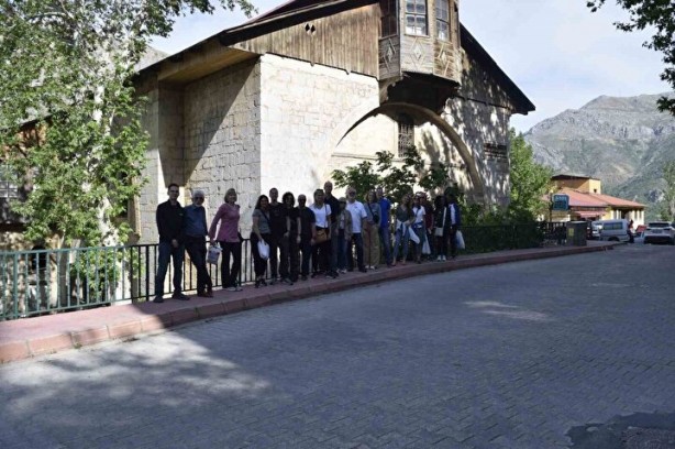 Gizli hazine dağın içinde bulundu! Dünya Türkiye’ye akın etti 10