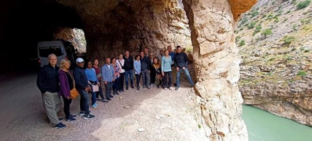 Gizli hazine dağın içinde bulundu! Dünya Türkiye’ye akın etti 8