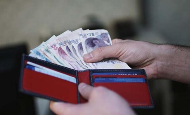 Memur maaşlarına ve emekli aylıklarına dev zam geliyor! Yeni memur maaşları tek tek hesaplandı 13