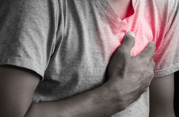 Uzmanlardan hayati uyarı! Sabahları bunu yapan kalp krizi geçiriyor 4