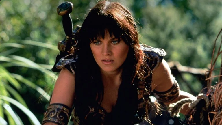 90'ların savaşçı prensesi Zeyna'ya yıllar acımadı! İşte Lucy Lawless'in son hali... 9