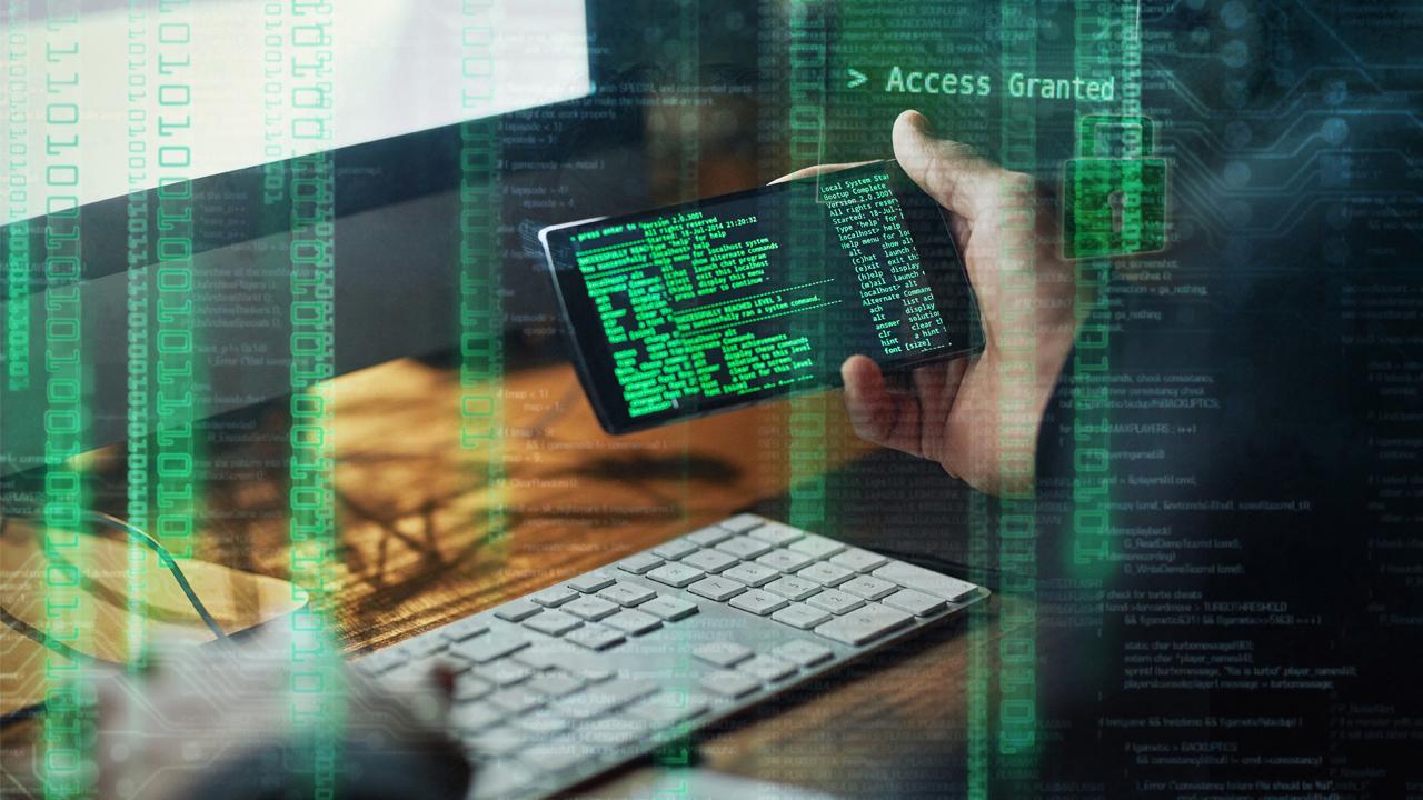 Dünyanın en tehlikeli virüs yazılımcısı'nın gizemi 35 yıldır çözülemiyor! 'Eddie yaşıyor... zamanın bir yerinde' 10