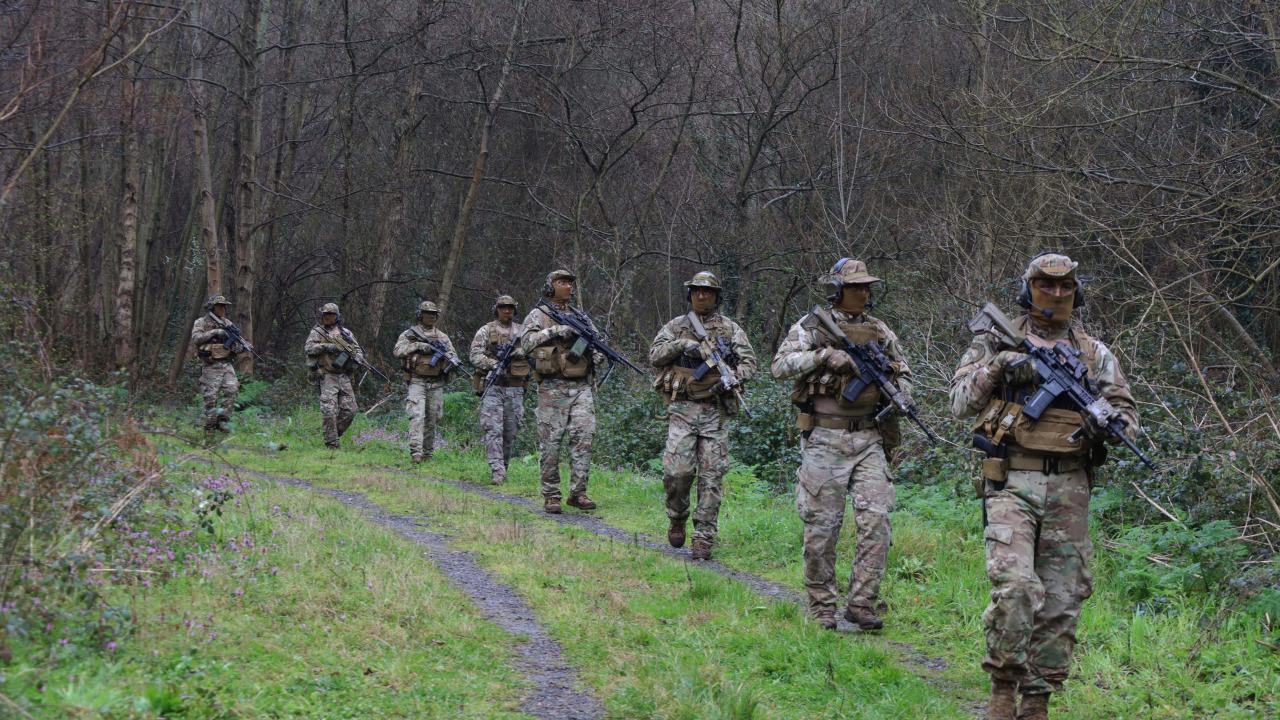 SAT Komandolarının eğitimi nefes kesti 12