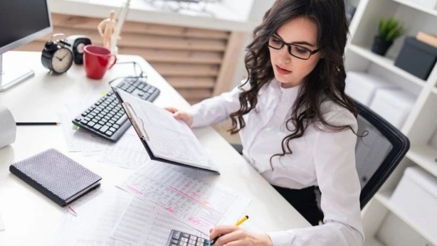 En çok tercih edilen meslekler belli oldu! İşte 2023’ün ideal meslekleri ve maaşları… 12