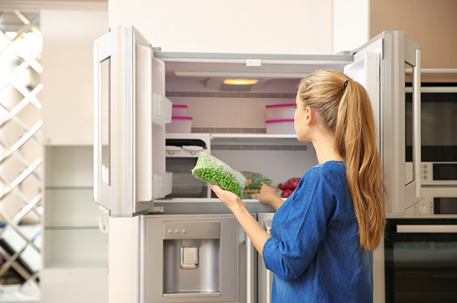 Eve döndüğünüzde gerçeği göreceksiniz! Buzdolabına 1 TL koyunca bakın ne oluyor 3