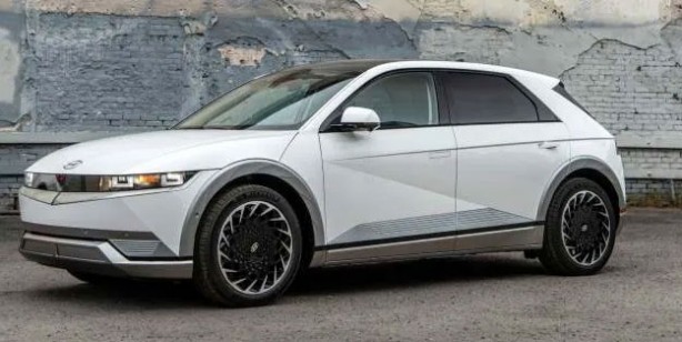 Türkiye'de 'Yılın Otomobili’ açıklandı 5