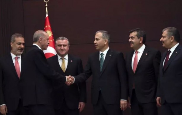 Yeni Kabine üyelerinden ilk mesajlar 3