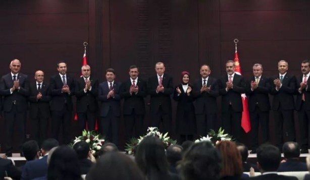 Yeni Kabine üyelerinden ilk mesajlar 1