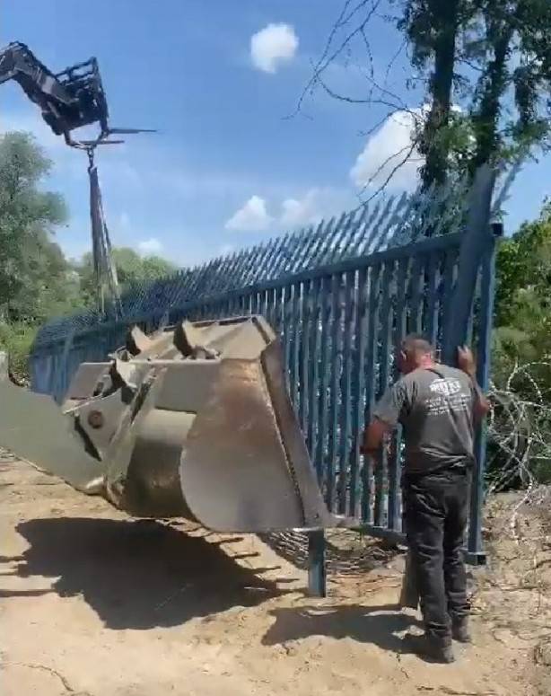 Yunanistan, Türkiye sınırına 20 kilometre mesafede harekete geçti! Geceli gündüzlü çalışmalara başladı 4