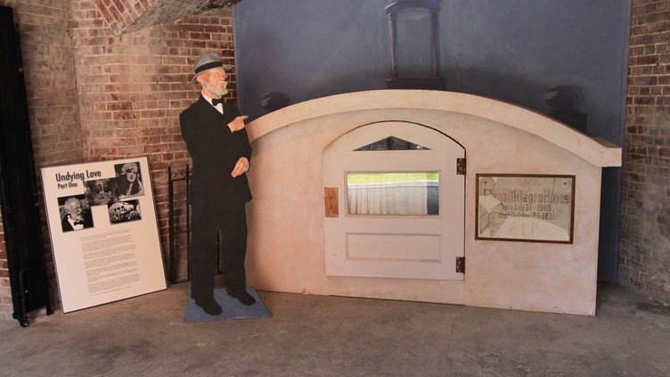 Aşık olduğu hastası öldükten sonra dahi peşini bırakmadı! Cesedini mezardan çıkardı! Çürümemesi için... 13