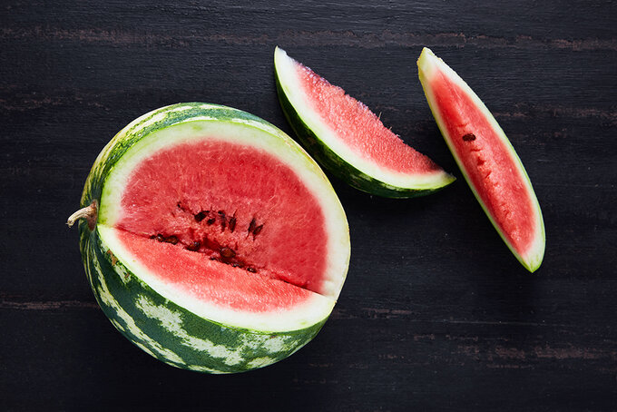 Aman dikkat! Karpuzu böyle yemek hastalık saçıyor! 10