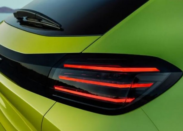 Avrupa'nın en çok satan otomobili yenilendi 12