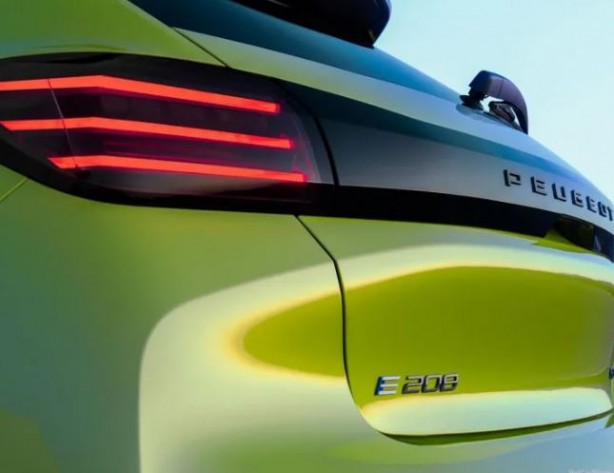 Avrupa'nın en çok satan otomobili yenilendi 13