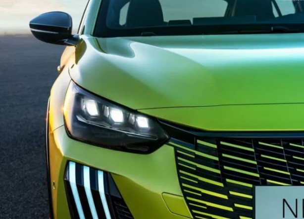 Avrupa'nın en çok satan otomobili yenilendi 14