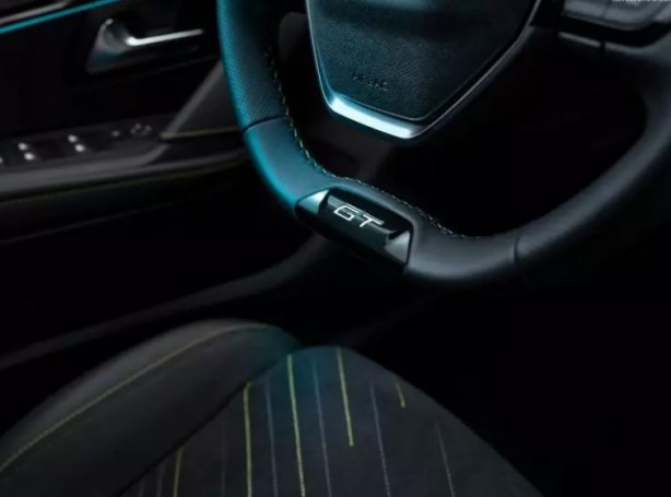 Avrupa'nın en çok satan otomobili yenilendi 10