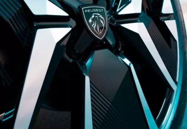 Avrupa'nın en çok satan otomobili yenilendi 3