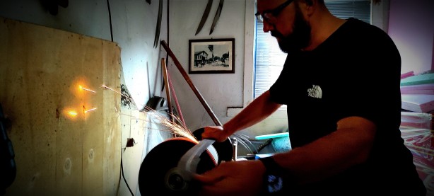 Öyle bir kılıç yaptı ki... Gören ağlıyor 10