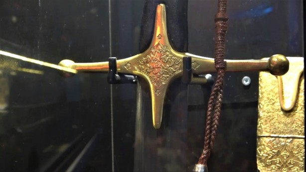 Öyle bir kılıç yaptı ki... Gören ağlıyor 7