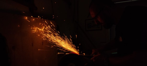 Öyle bir kılıç yaptı ki... Gören ağlıyor 8