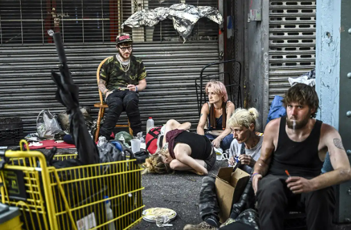 Özgürlükler değil zombiler ülkesi! İşte ABD’nin gerçek fotoğrafları 17