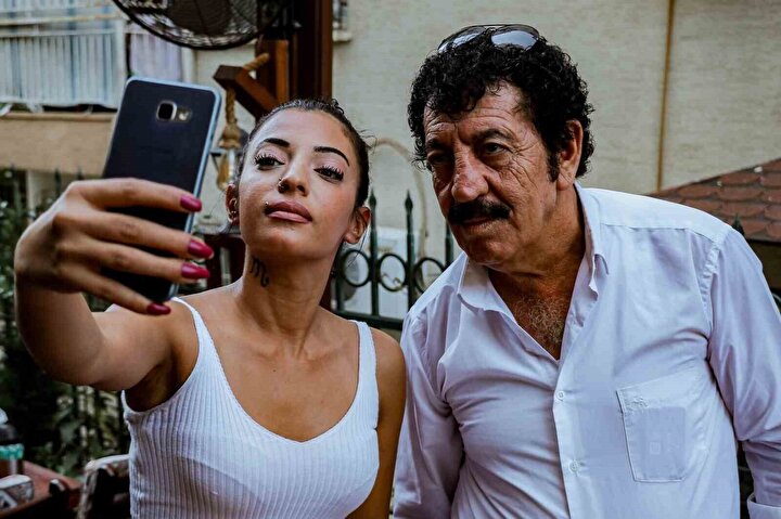 Şaşkına çeviren benzerlik! Onu gören rahmet diliyor… 8