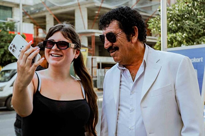 Şaşkına çeviren benzerlik! Onu gören rahmet diliyor… 2