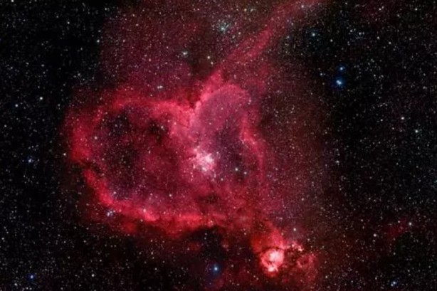 Mükemmel, bir o kadar da ürkütücü! Uzayda çekilen görüntü "soru işaretlerine" neden oldu 9