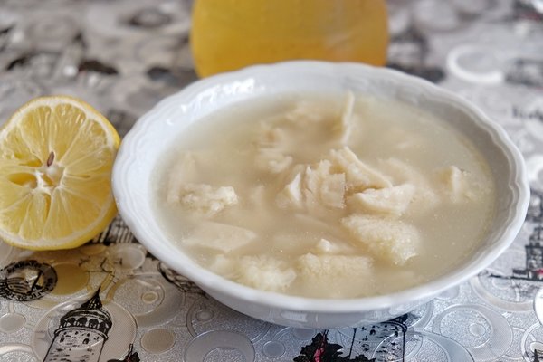 Şifasını öğrenen kaşık kaşık içiyor! Doğal antibiyotik olarak anılan bu besin sayesinde ne grip kalıyor ne de nezle… 9