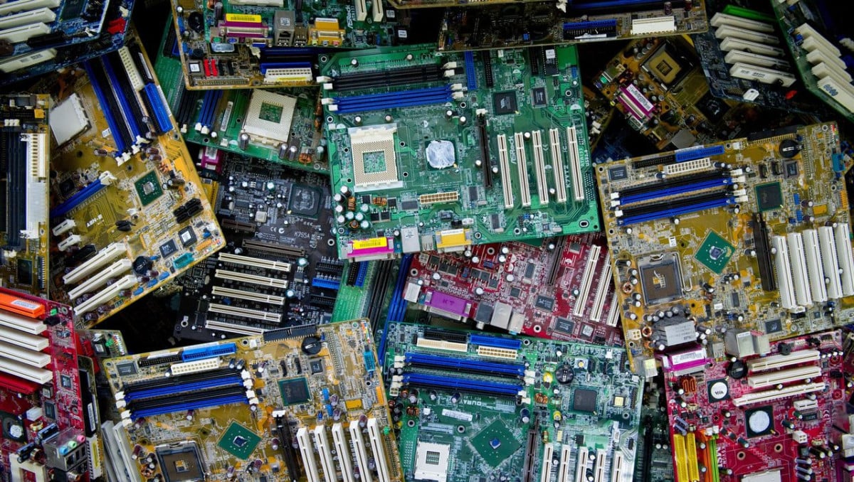 Sakın atmayın, hurdacılar böyle zengin oluyor! İçinde 22 ayar altın var... 2