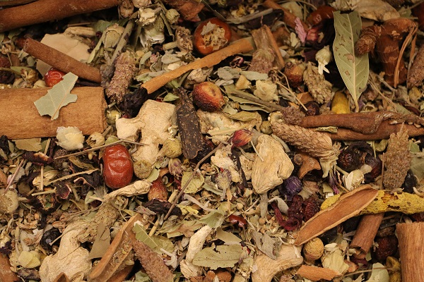 Aktarlarda yoğunluk başladı! Bu çayı içen hasta olmuyor 1