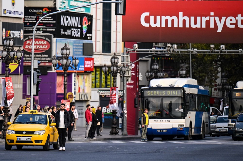 Ata'ya özlem: 09.05'te Türkiye'de hayat durdu 1