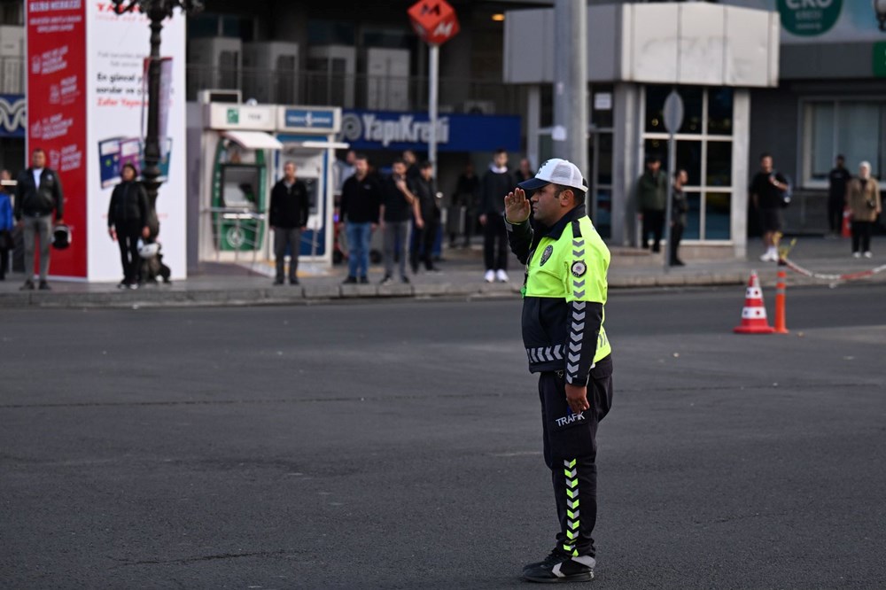 Ata'ya özlem: 09.05'te Türkiye'de hayat durdu 3