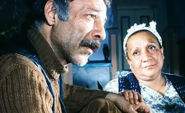 Hababam Sınıfı'nın Hafize Ana'sını hep gülerken gördük ama o günden sonra gözyaşı dinmedi! Adile Naşit'in büyük acısı... 19