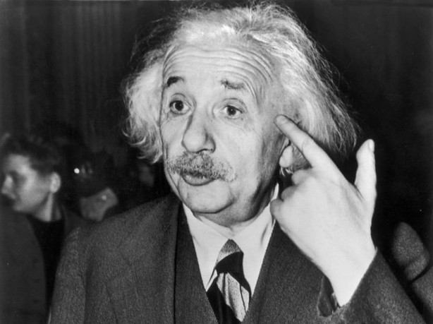 Einstein bahşiş yerine garsona iki not verdi! Notların birinde formül yazıyordu... O formül öyle bir fiyata satıldı ki 6