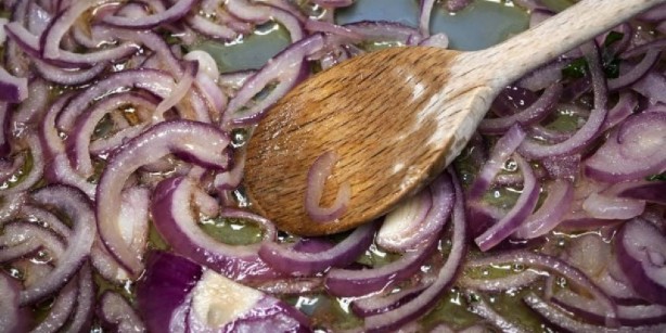 Faydalı sanıyorduk, meğer ölüm saçıyormuş! Soğanı sakın ama sakın böyle tüketmeyin 3