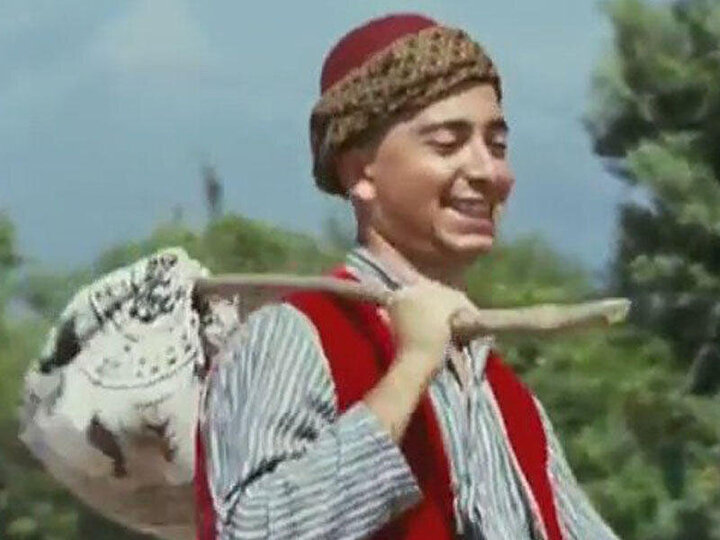 ‘Keloğlan’ı görenler tanıyamıyor! İşte Keloğlan filminin yıldızı Rüştü Asyalı’nın son hali! 3