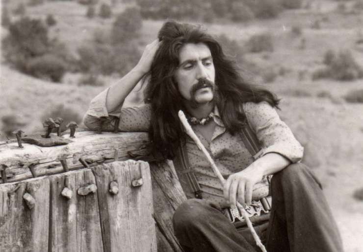 Hepimiz onu Barış Manço olarak tanıdık ama gerçek bambaşka çıktı! Barış Manço'nun oğlu yıllar sonra gerçeği açıkladı 1