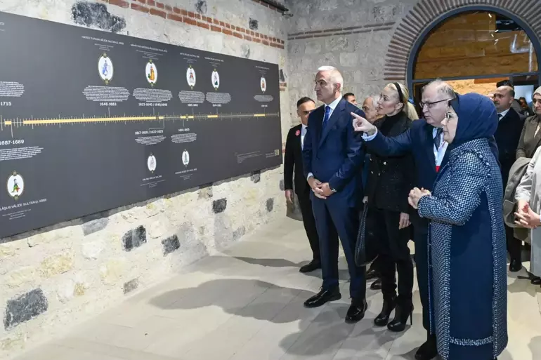 65A147E85F4904E245503C46