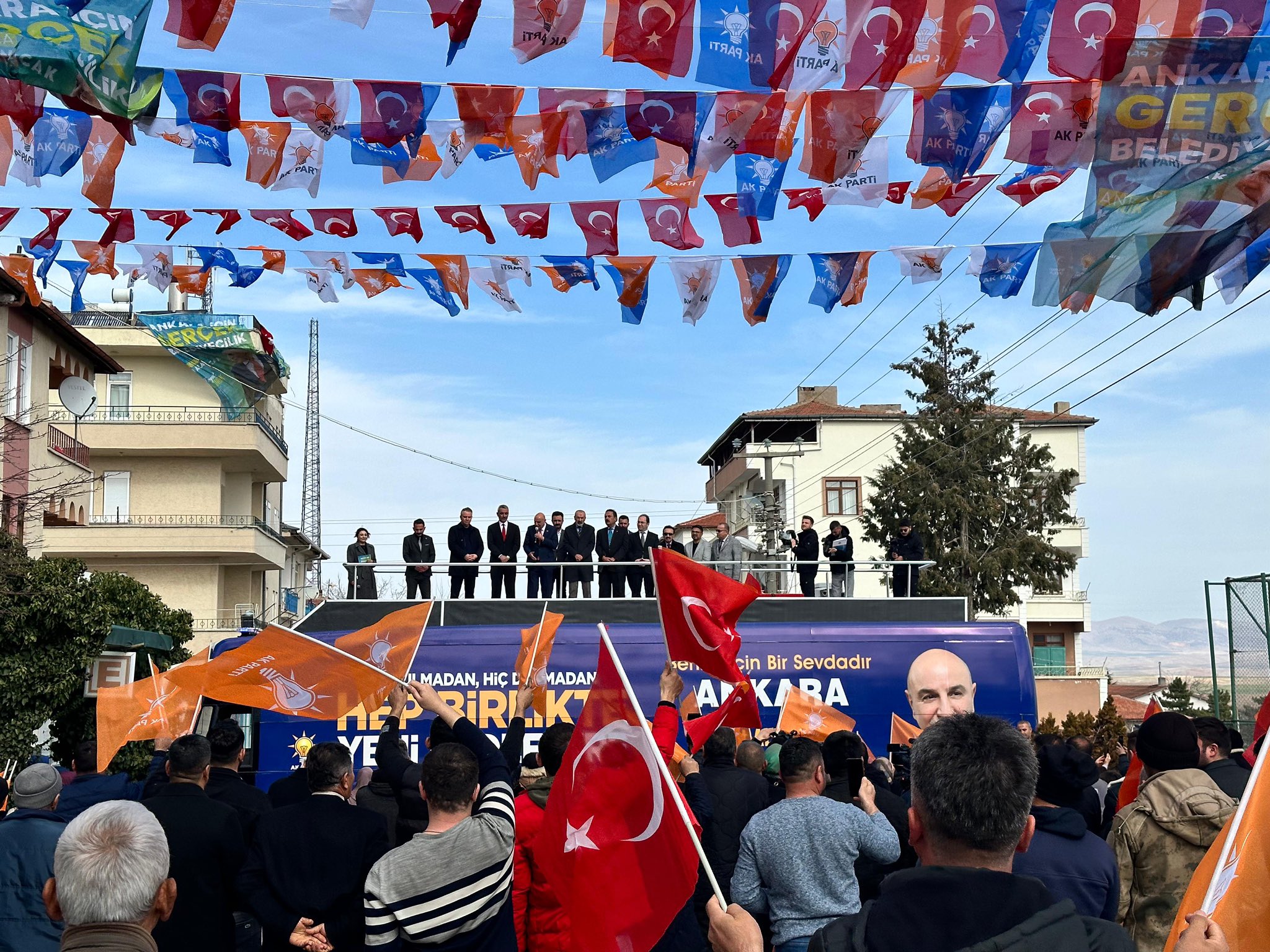 G G Ijct7 X U A Ihlii