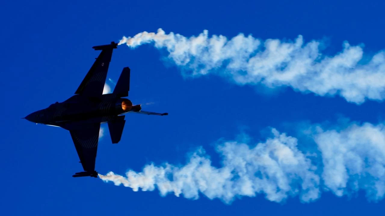 SOLOTÜRK İstanbul Semalarında Cumhuriyeti Kutluyor! 1