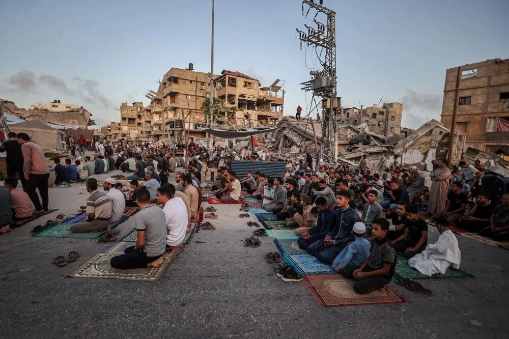 Gazze'de buruk bayram: Bombaların gölgesinde namaz 9