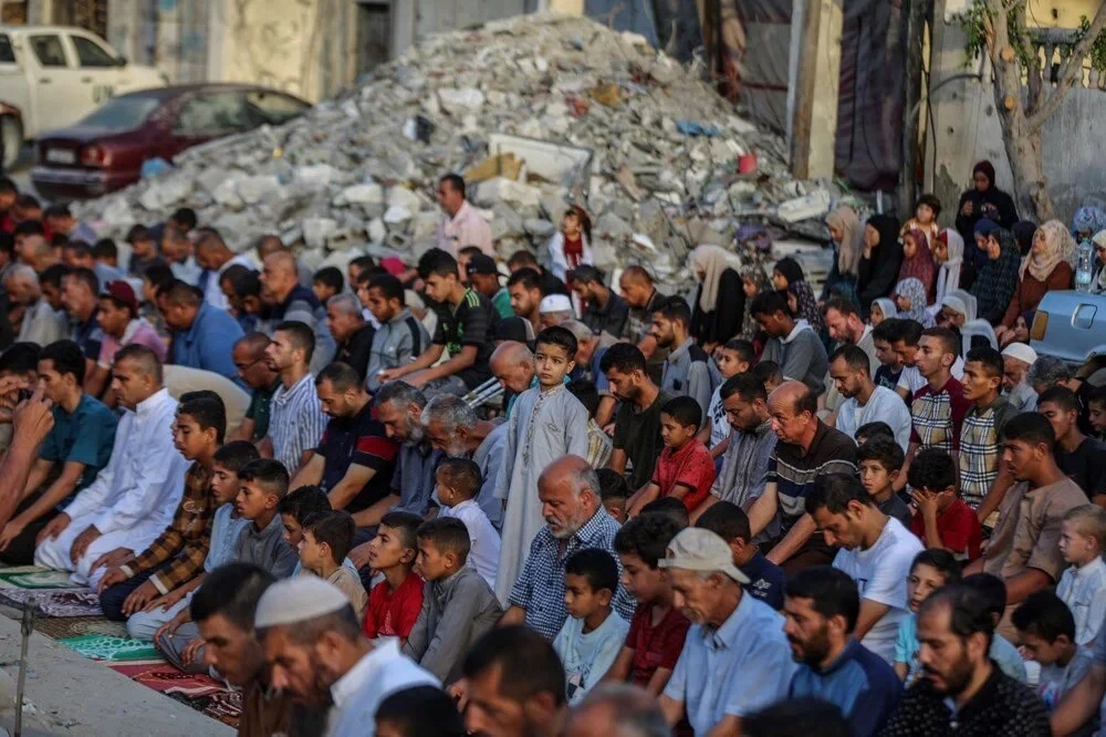Gazze'de buruk bayram: Bombaların gölgesinde namaz 10