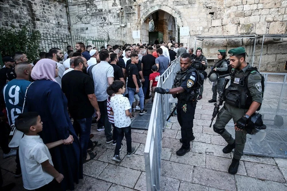 Gazze'de buruk bayram: Bombaların gölgesinde namaz 4