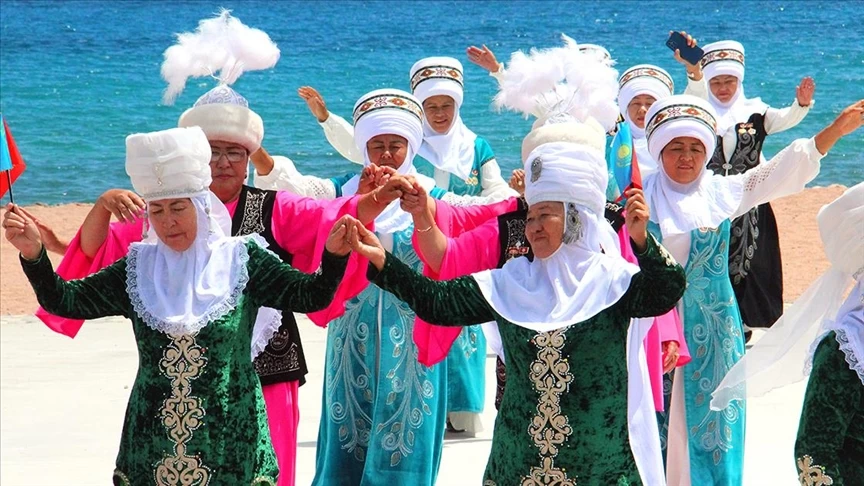 Kırgız ve Kazak nineler "Türkü kervanı" projesinde bir arada! 5
