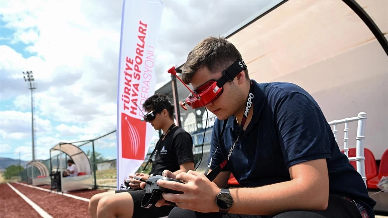 İnsansız Hava Araçları Türkiye Şampiyonası, Ankara'da başladı 8