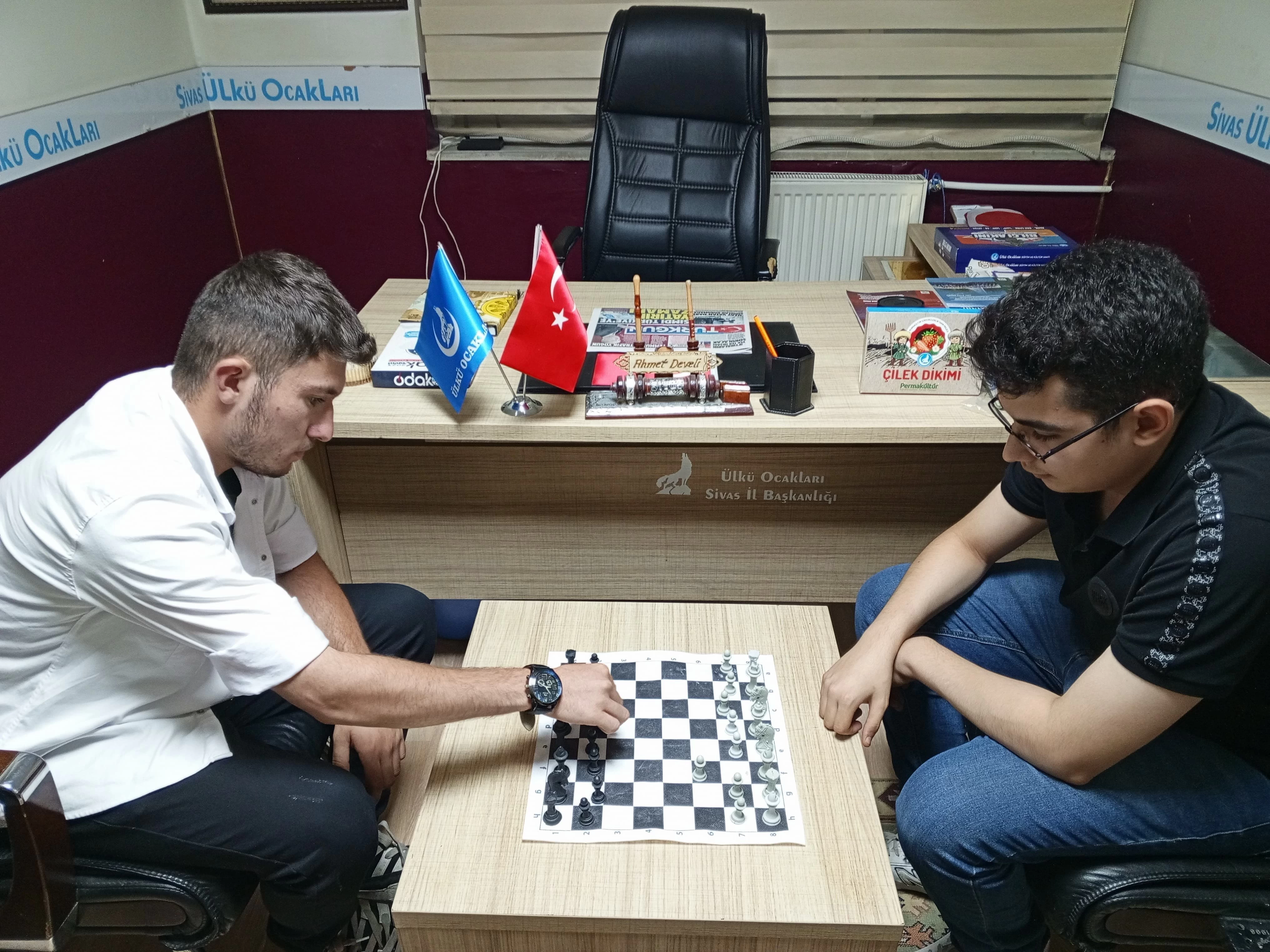 Ülkü Ocakları Türkiye genelinde gençlik kampları düzenliyor 9