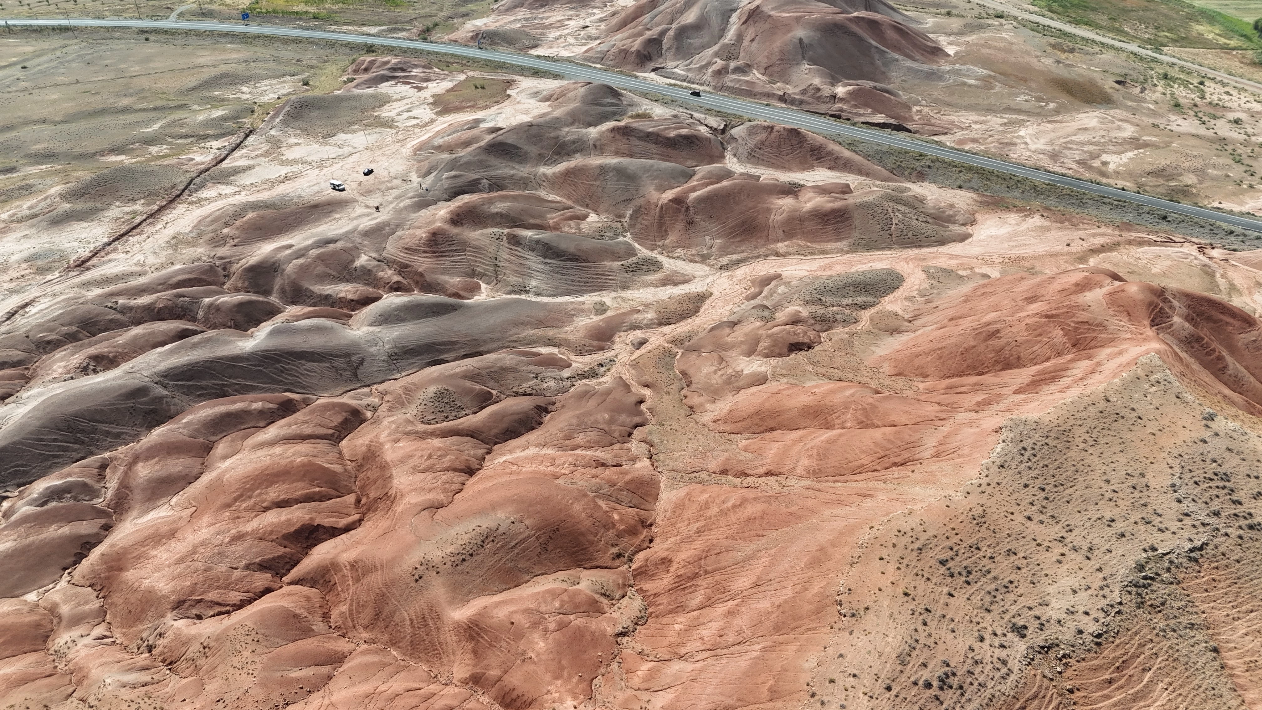 Tuzluca'nın renkli cazibesi: Gökkuşağı Tepeleri 1