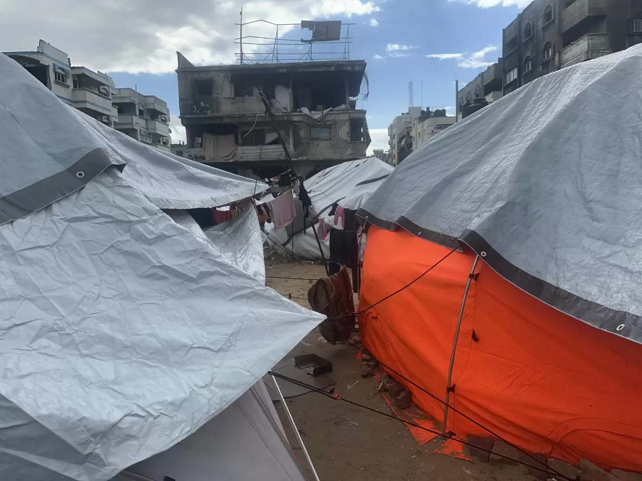 Gazze'de Ramazan zorlukları, çadırlarda hayatta kalma mücadelesiyle devam ediyor 2