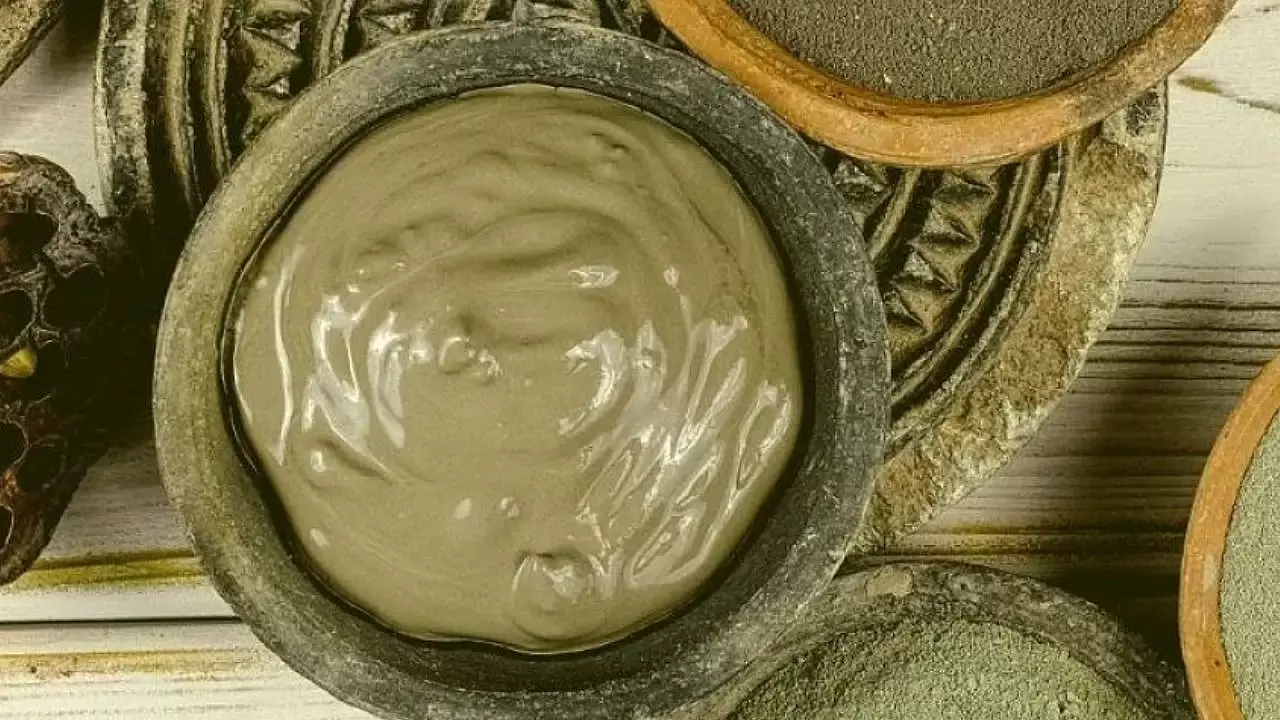 Valide Sultanların Cilt Bakım Tüyoları: Osmanlı Sarayının Doğal Güzellik Sırları 6