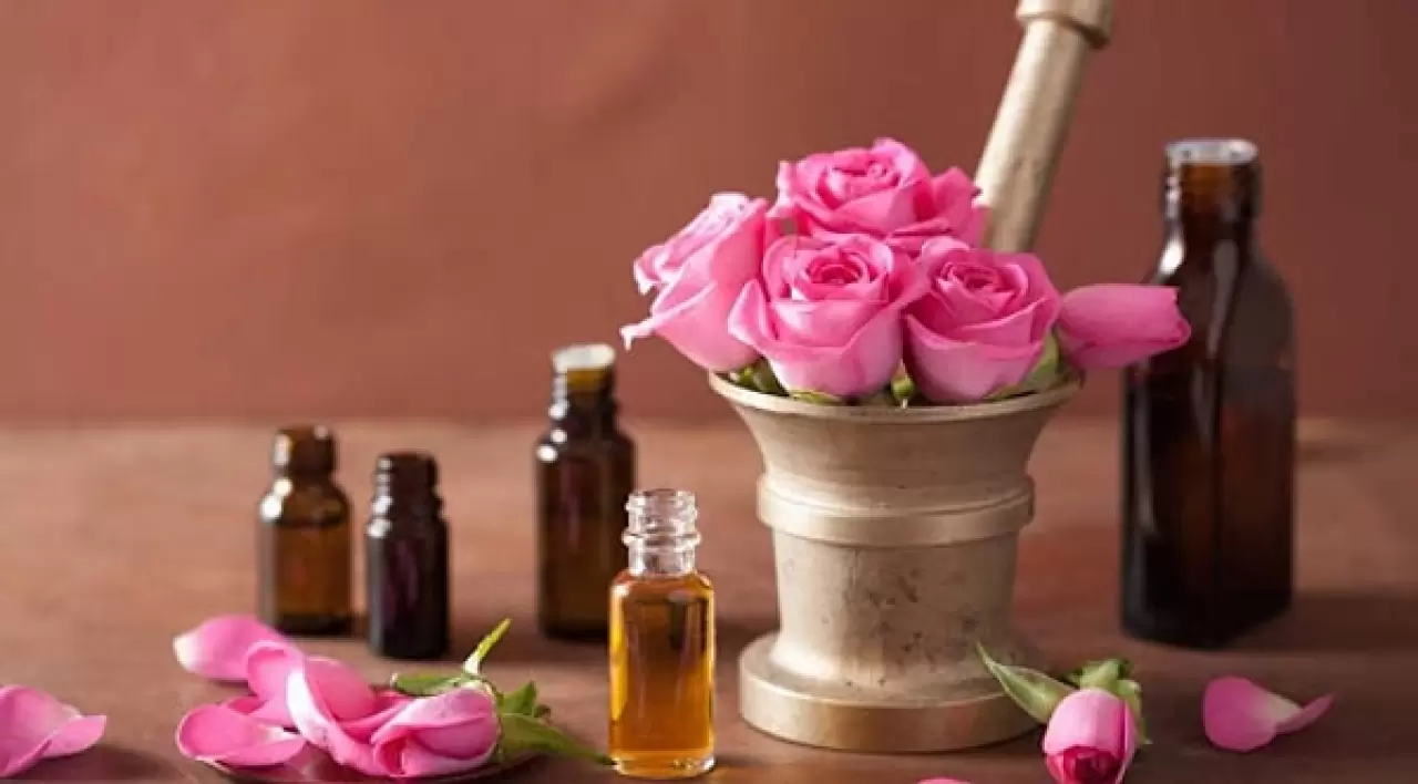 Valide Sultanların Cilt Bakım Tüyoları: Osmanlı Sarayının Doğal Güzellik Sırları 3